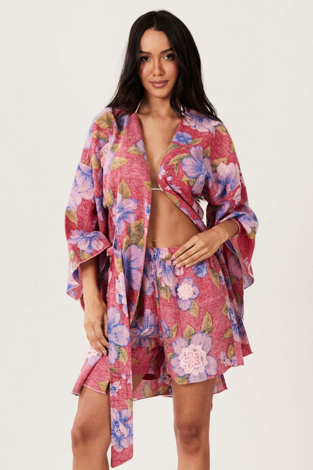 Kimono Curto Inhotim 100% Algodão Vermelho Floral Yacamim I3