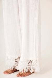 Calça Com Forro E Rendas Na Barra Branco Yacamim G3