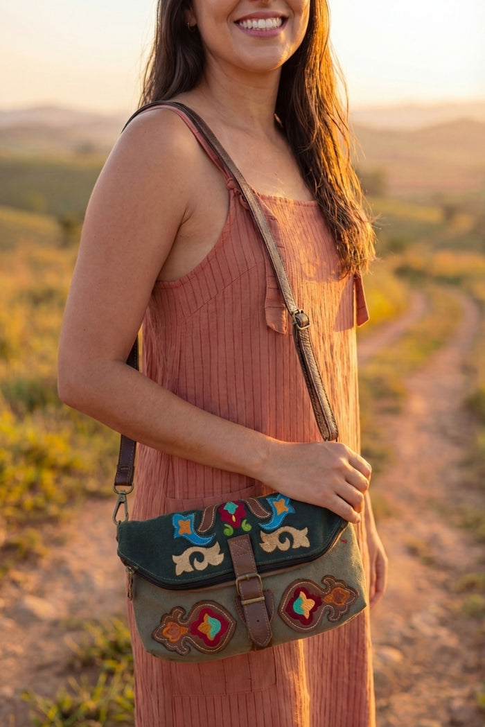 Bolsa Pochete De Lona Artesanal Yacamim #774